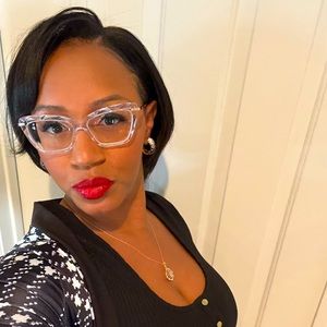 Meet your Posher, Leandra